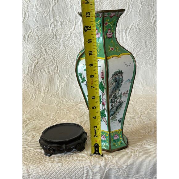 Decorative Chinese Canton Enamel Vase And Wooden Base - Picture 5 of 10